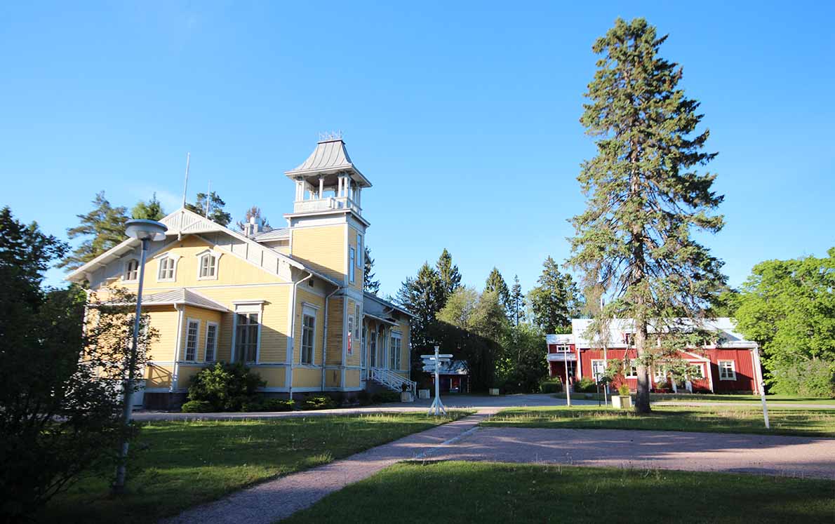 Finnsin kansanopisto, Espoo.