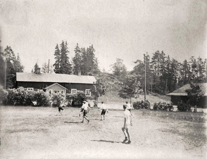 Finnsin piha 1914.