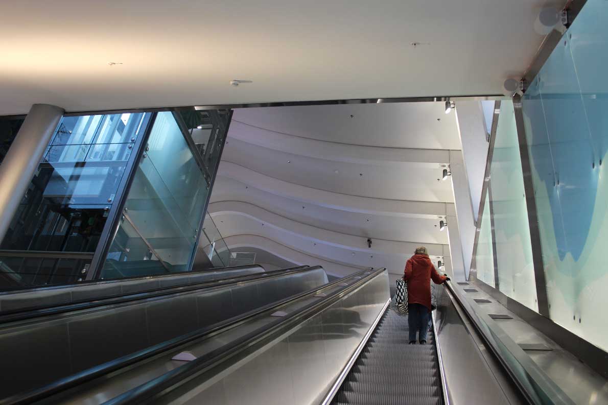 Lauttasaaren metroasema