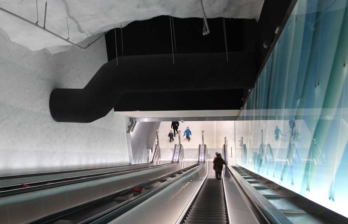 Lauttasaaren metroasema