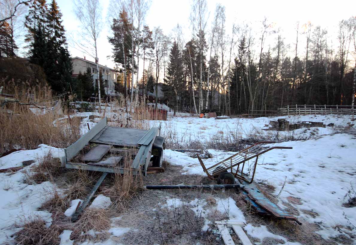 Matinkylän ratsastustallin jäänteet, Espoo.