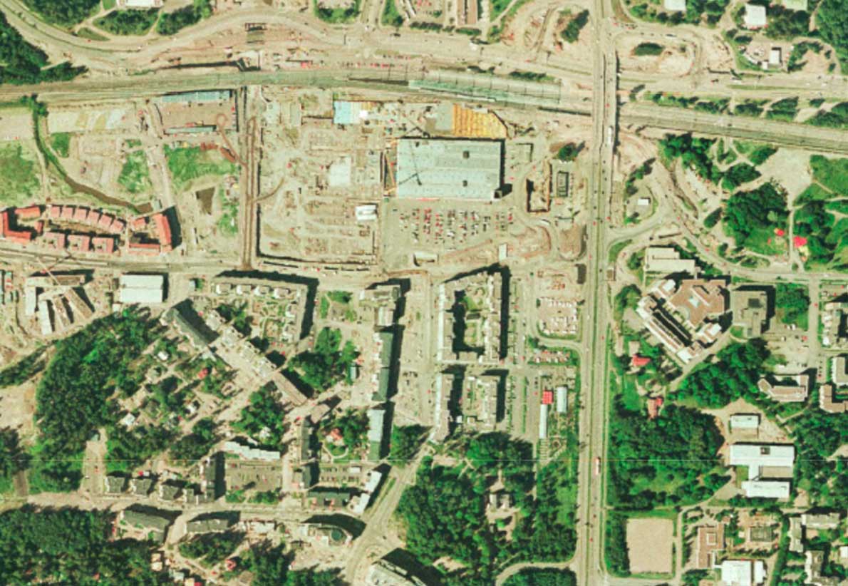 Maxi ilmakuvassa 2001