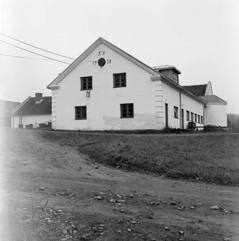 Velskolan talousrakennuksia 1982.
