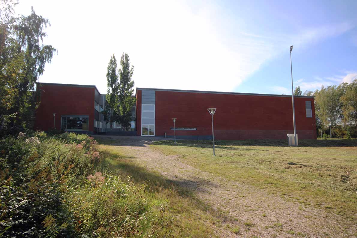 Kuninkaantien lukio, Espoo.