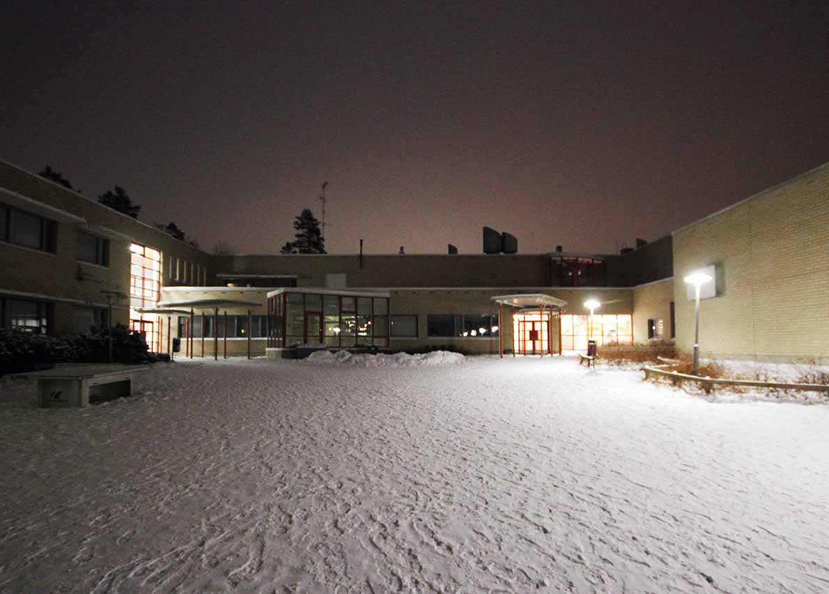 Lintumetsän koulu, Espoo.
