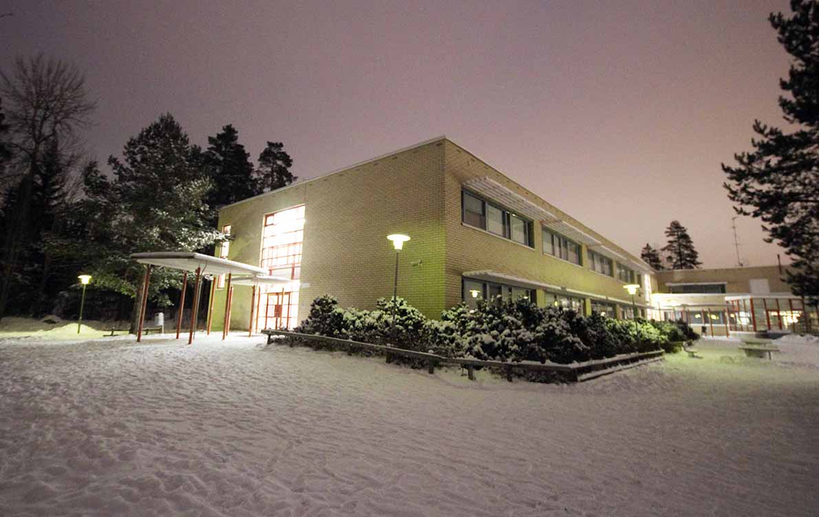 Lintumetsän koulu, Espoo.