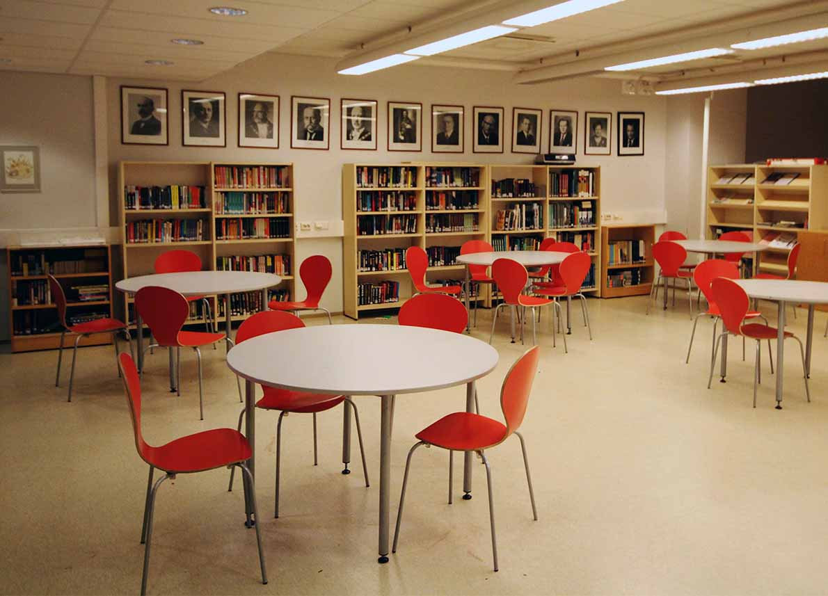 Lintumetsän koulu, Espoo.