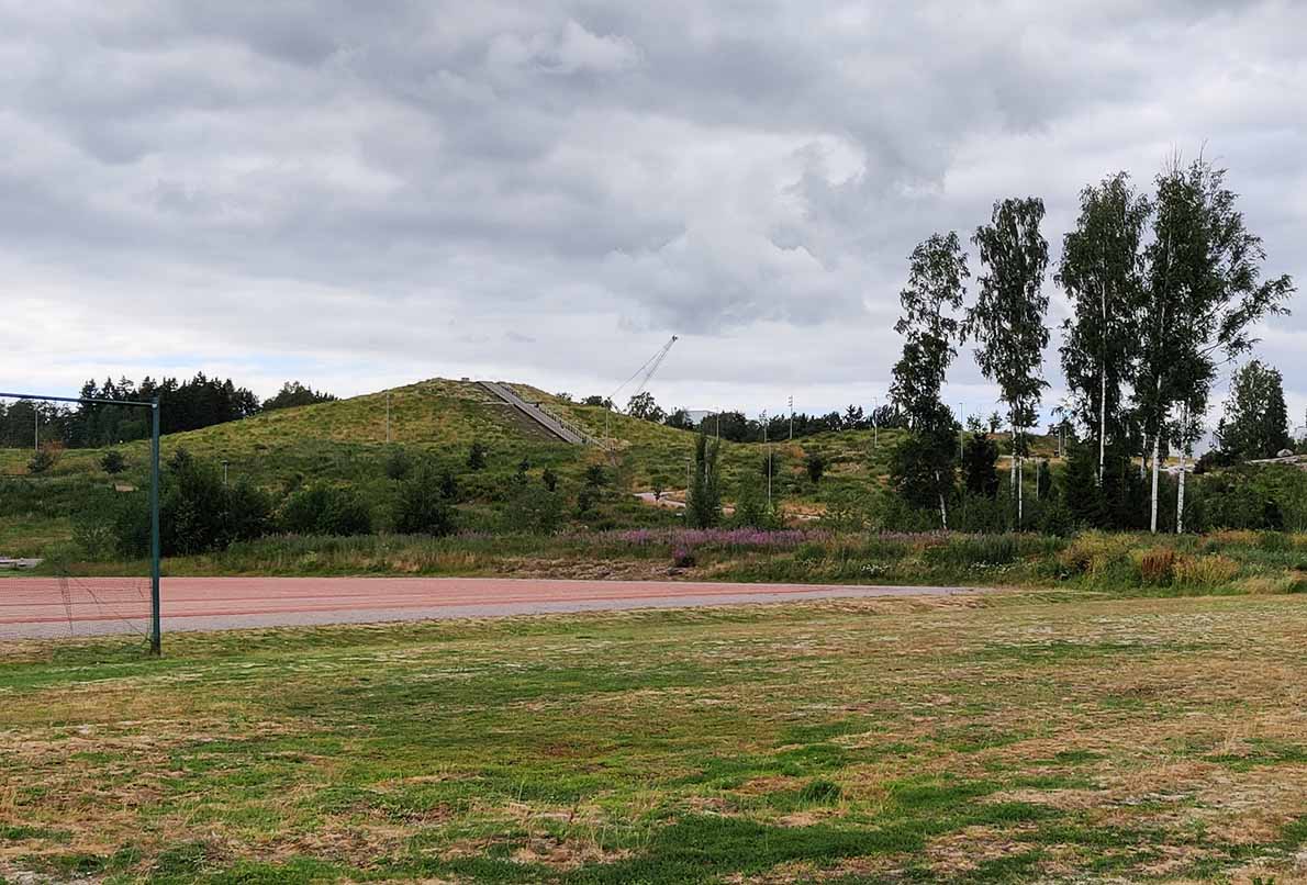 Alakivenpuiston kuntoportaat, Myllypuro, Helsinki.