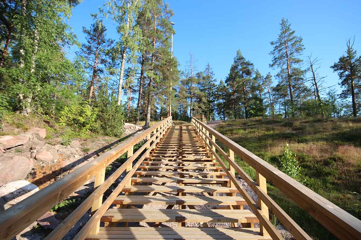 Laajalahden kuntoportaat, Espoo.