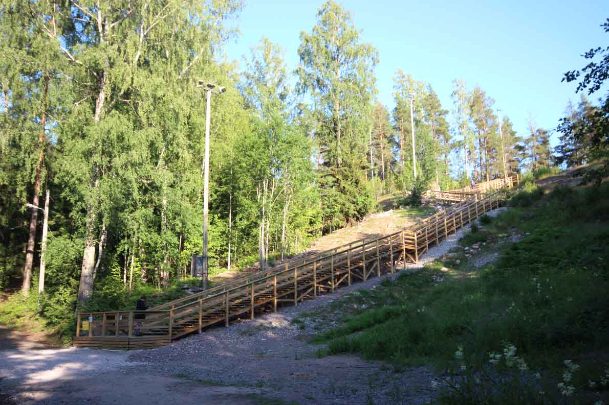Laajalahden kuntoportaat, Espoo.