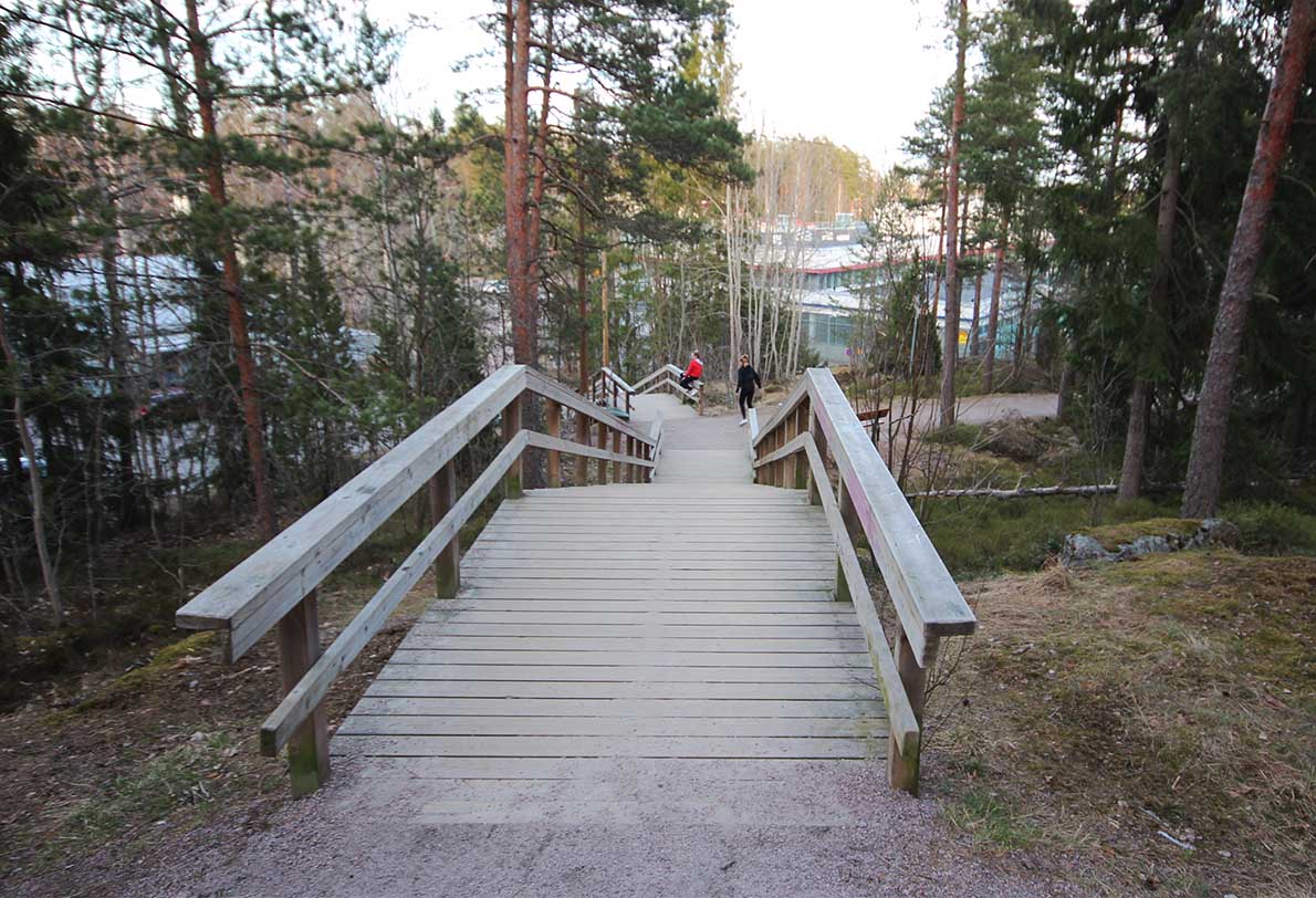 Mankkaan neljät portaat, Espoo