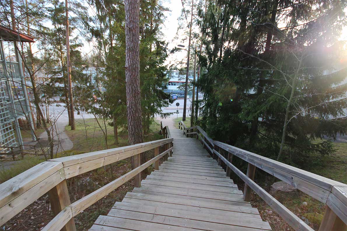 Mankkaan neljät portaat, Espoo