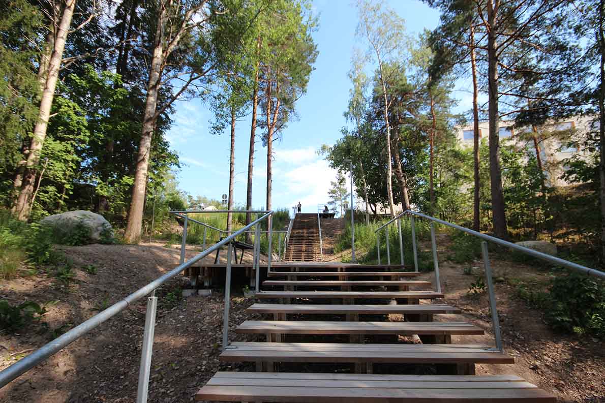 Savelanpuiston kuntoportaat, Helsinki.