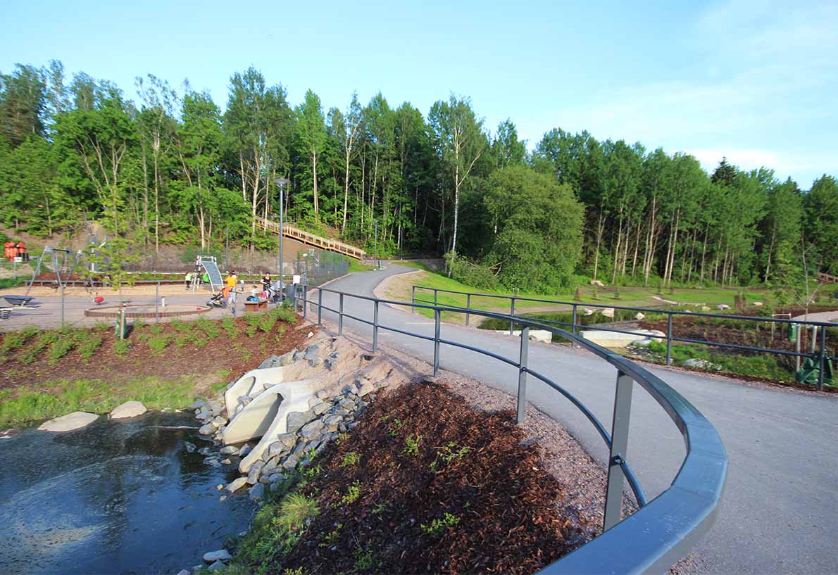 Suviniityn portaat, Espoo