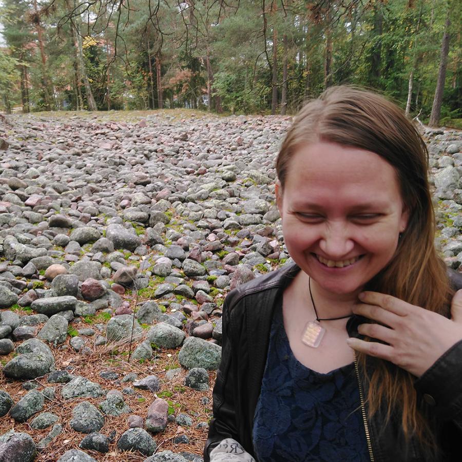 Eeva Tiistilän pirunpellolla