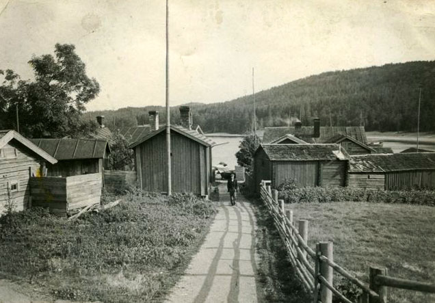 Rantaan johtava kyläkuja, Suursaari