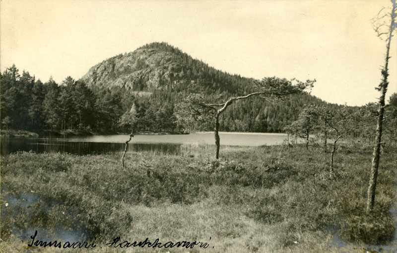 Suursaari, lampi ja Haukkavuori