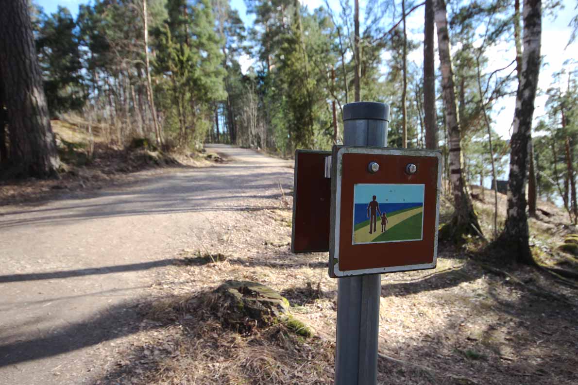 Kivenlahden rantakalliot.