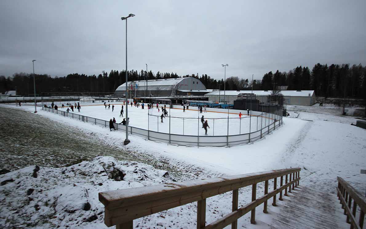 Laaksolahden tekojää.