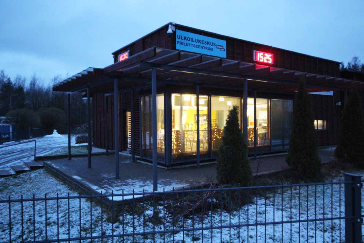 Puolarmaarin tekojää, Espoo.