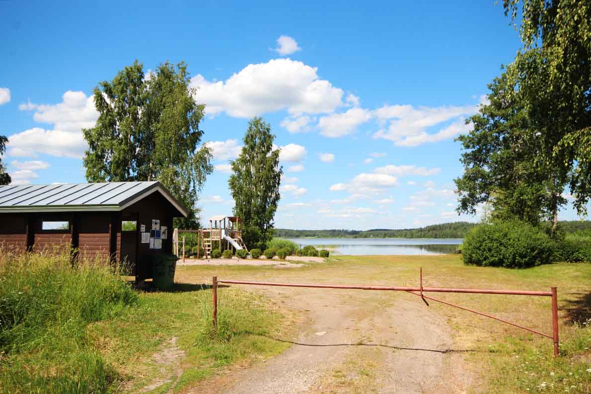 Lapinjärven kirkonkylän uimaranta