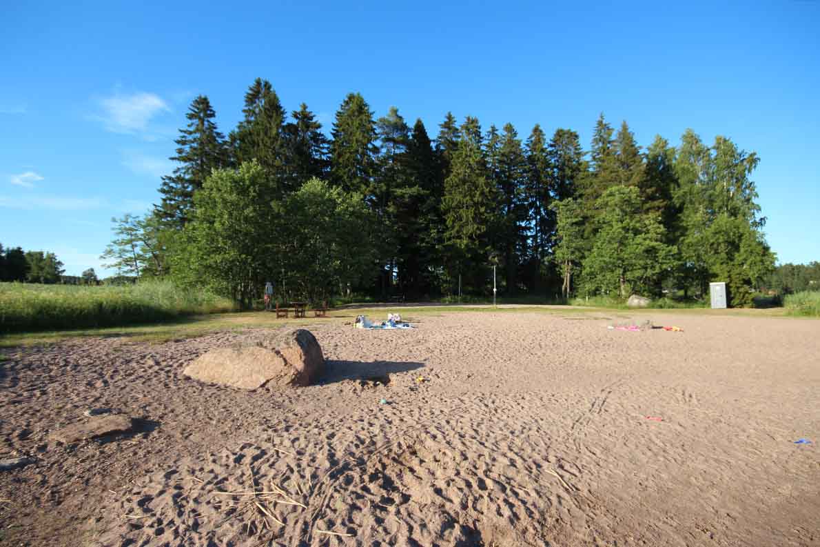 Bäston eli Pernajan kirkon uimaranta, Loviisa.
