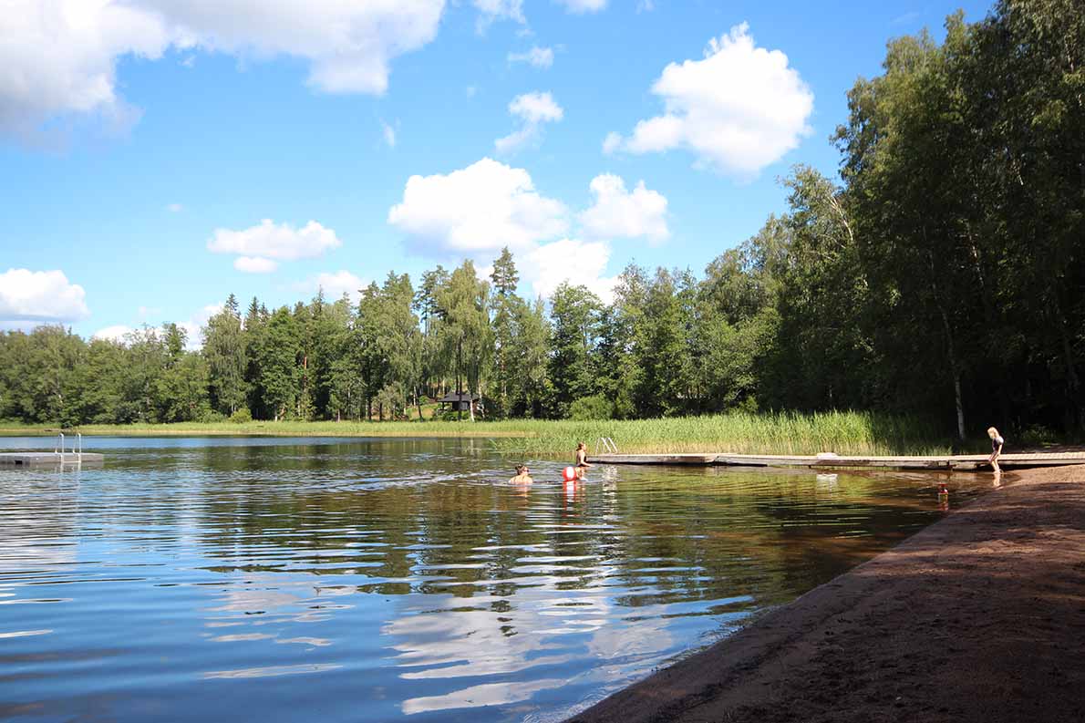 Bastsjön uimaranta, Raasepori.