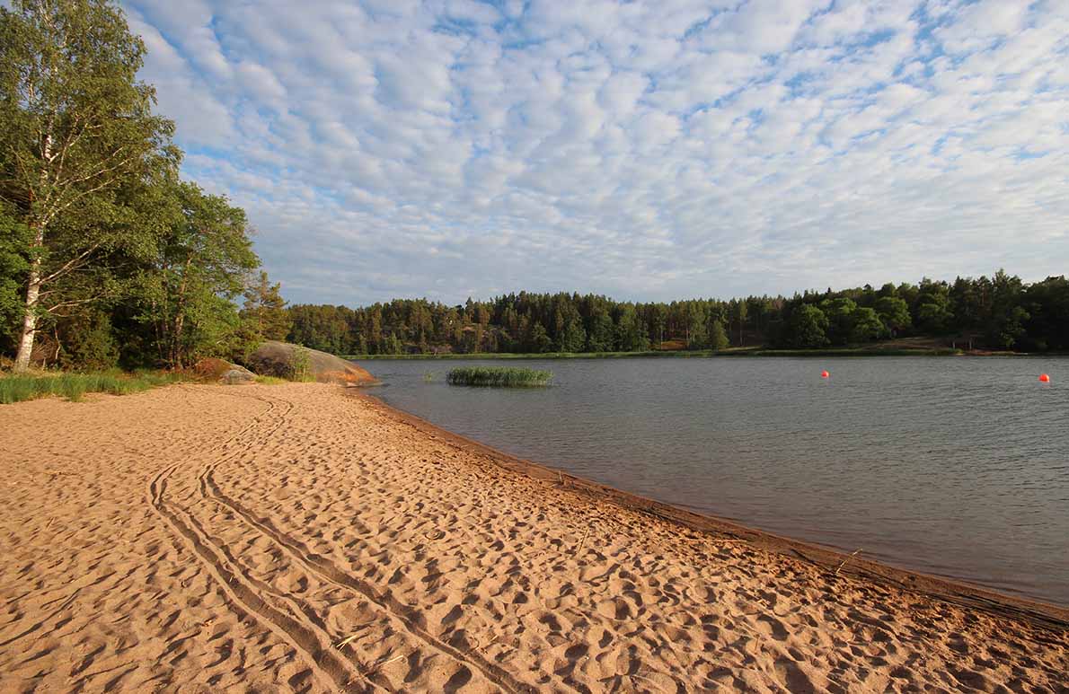 Lagmanin uimaranta, Raasepori.
