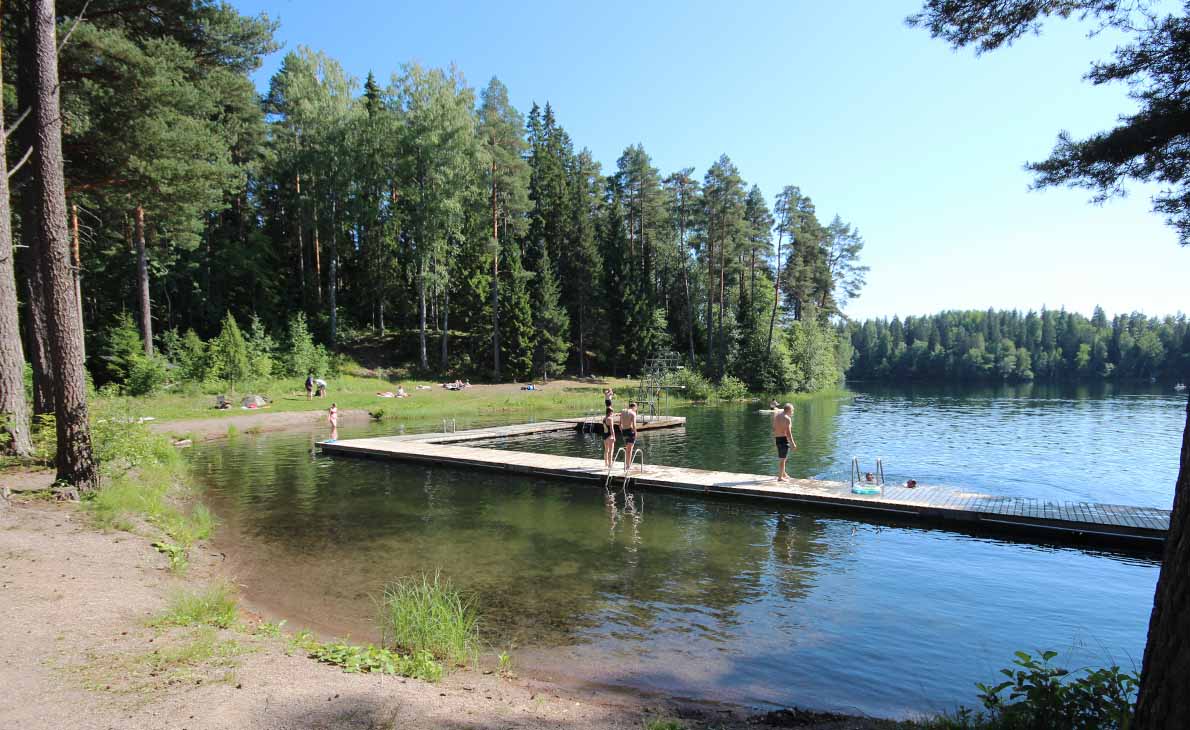 Saaren kansallispuiston Suujärven uimaranta, Tammela.