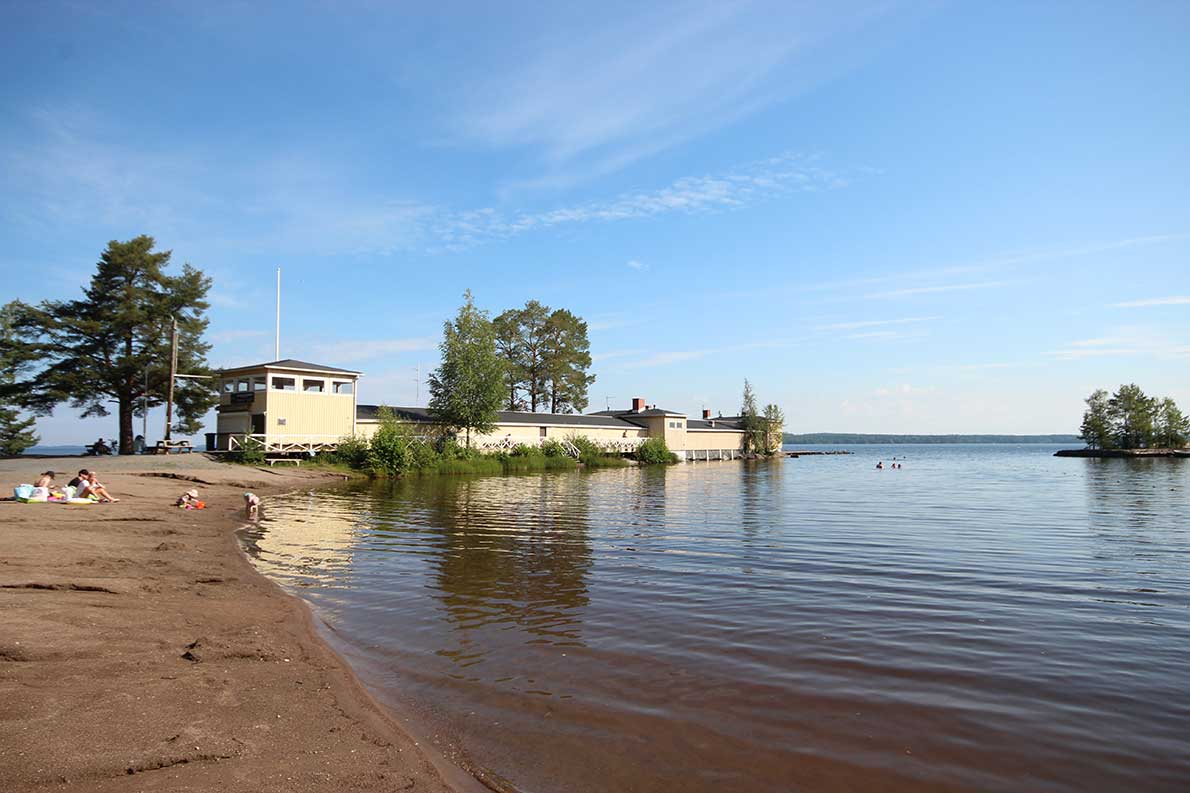 Rauhanniemen kansankylpylä, Tampere.