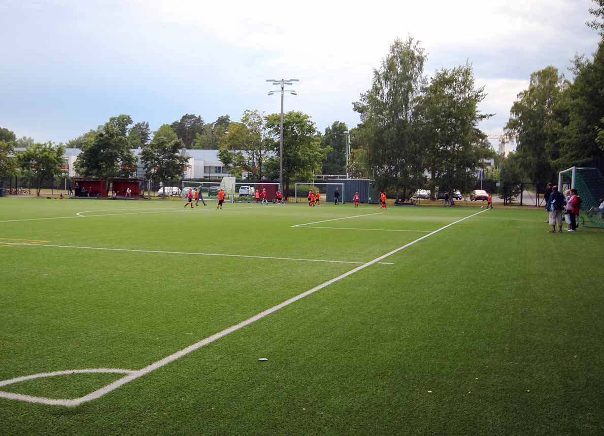 Kaitaan tekonurmi, Espoo.