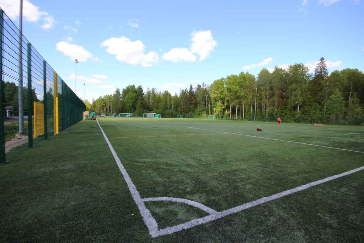 Metsämaan urheilukenttä, Espoo.