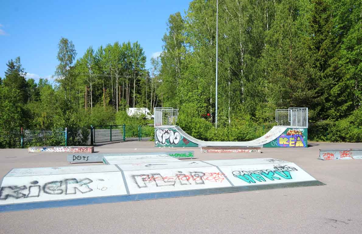 Metsämaan urheilukenttä, Espoo.