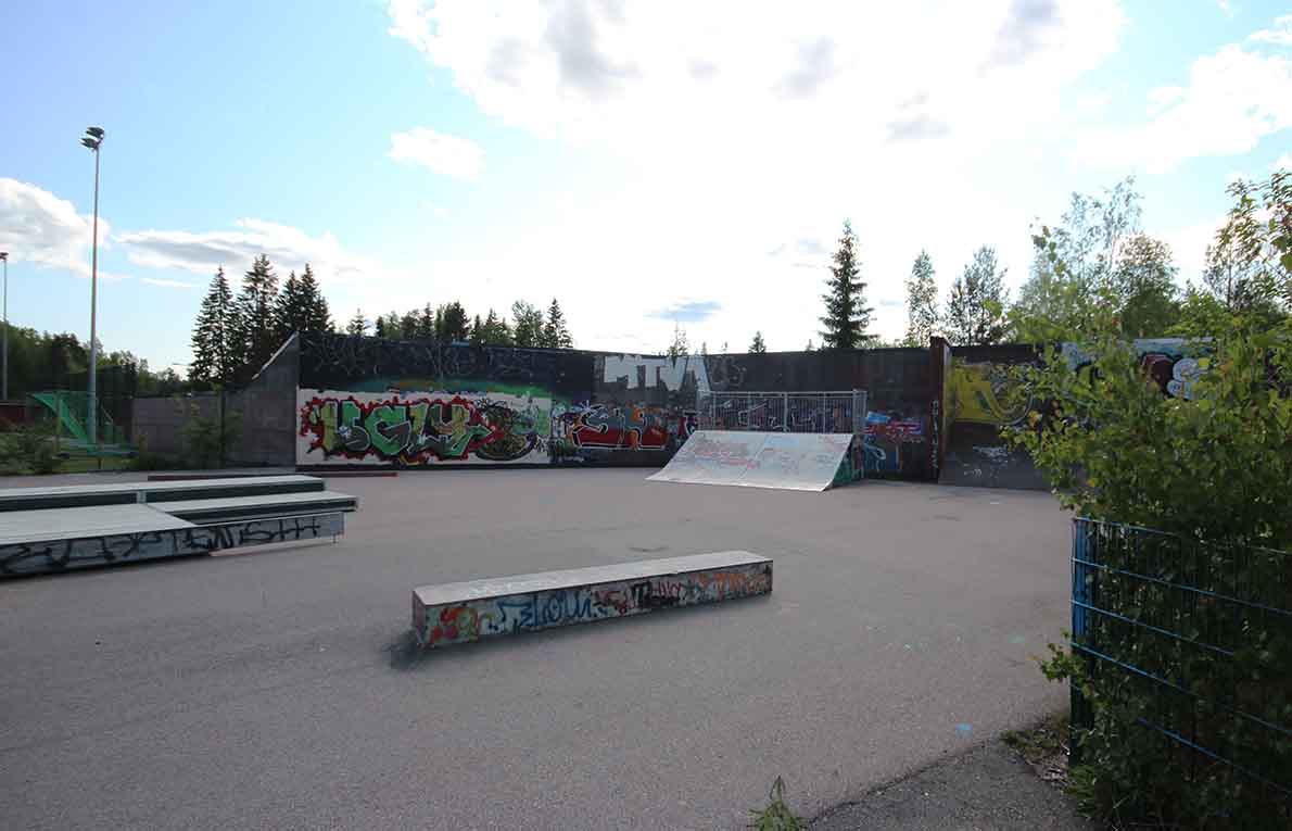 Metsämaan urheilukenttä, Espoo.