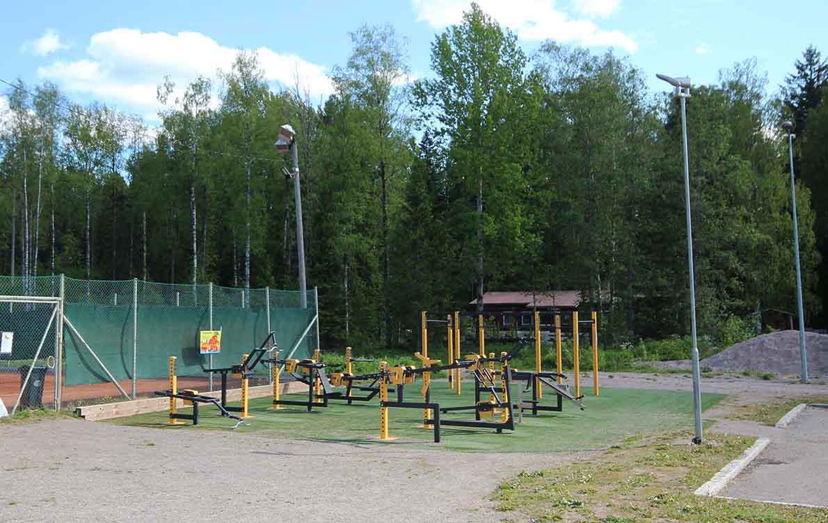 Metsämaan urheilukenttä, Espoo.
