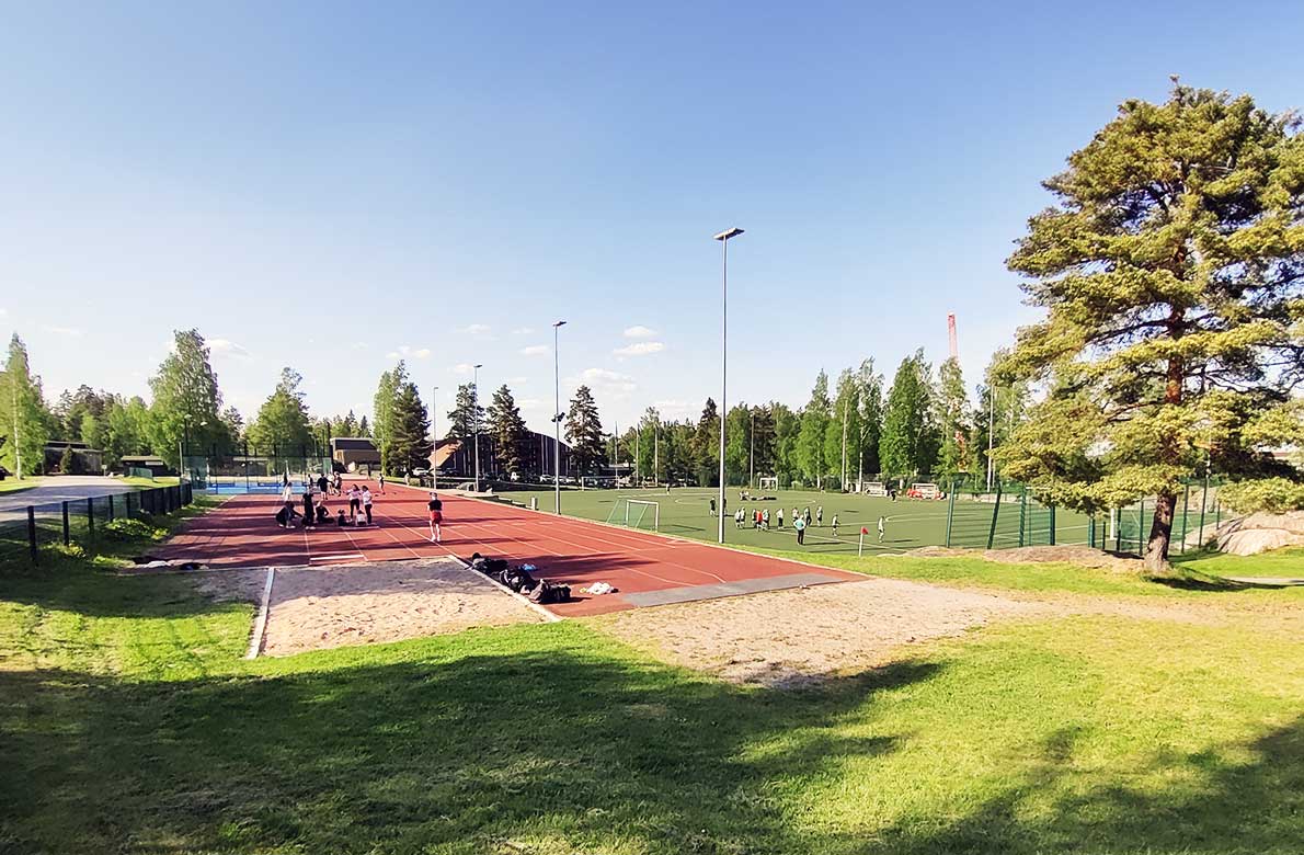 Kisakallion tekonurmi, Lohja.