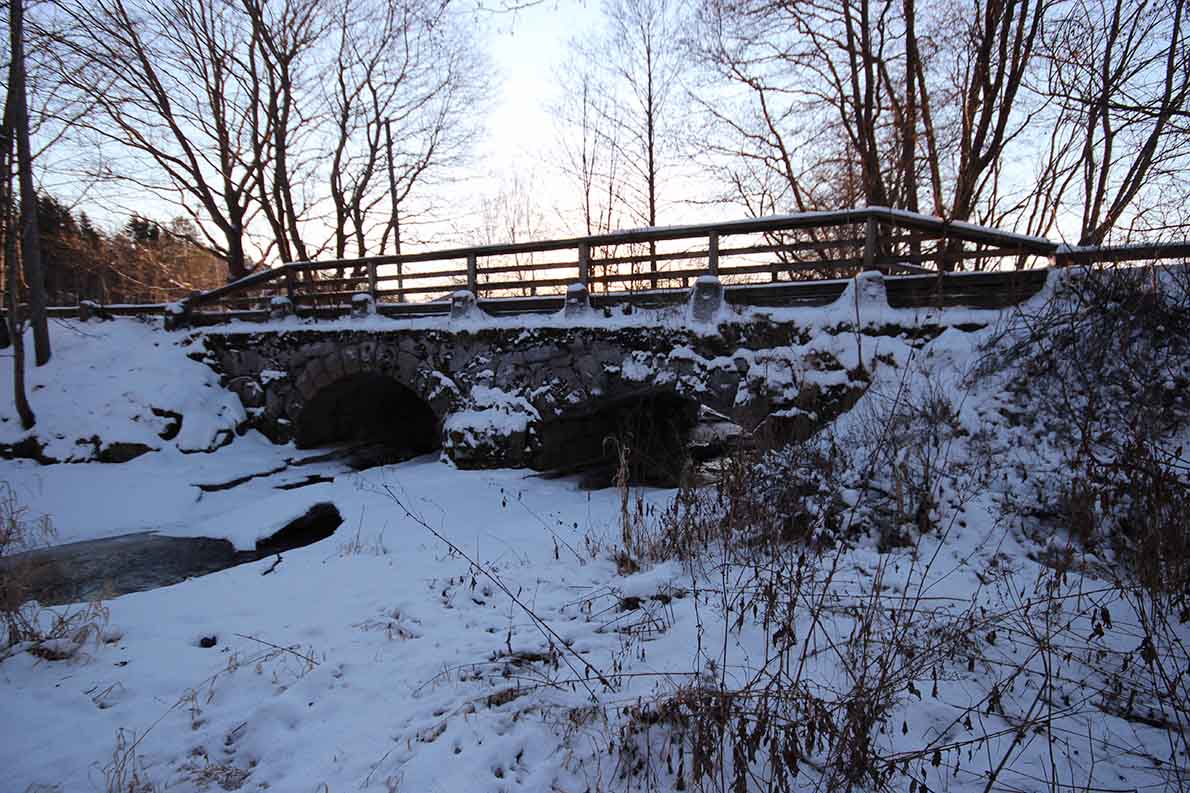 Glimsin kiviholvisilta, Espoo